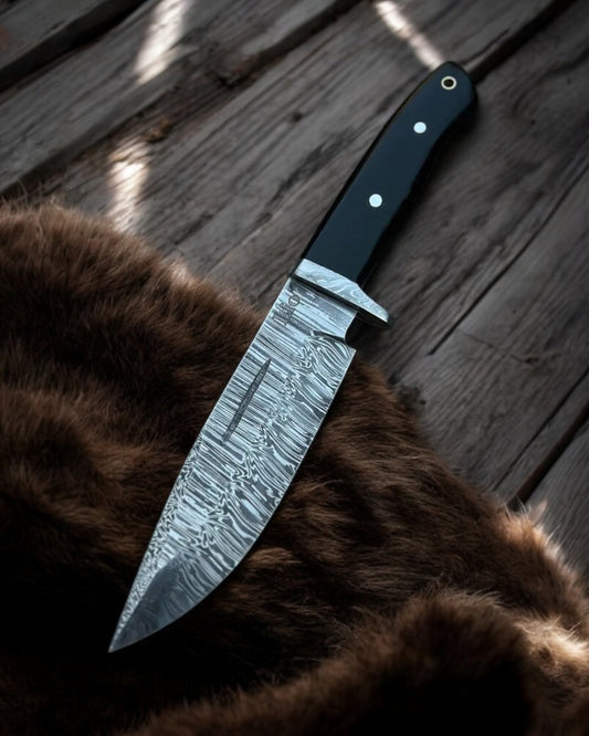 Fire Pattern Damascus Steel Hunting Knife G10 Handle for Unmatched Grip
